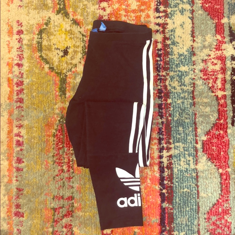 Black Adidas stretchy leggings with stripes/logo
